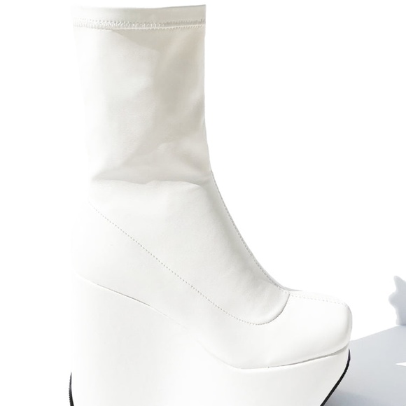 MCLC White Space Boot - Picture 3 of 7